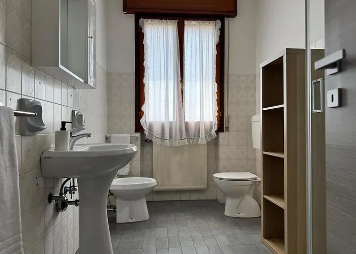 For Flights And Groups Apartman *