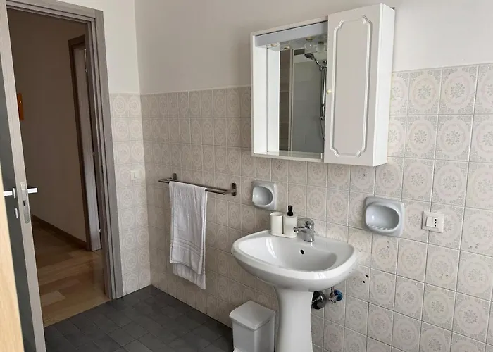 For Flights And Groups Apartman *